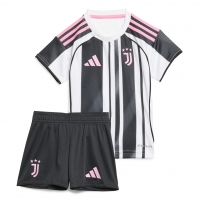JUVENTUS INFANT HOME KIT 2025-26
